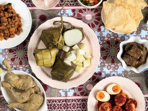 5 Lauk Ketupat Lebaran yang Populer Lezatnya