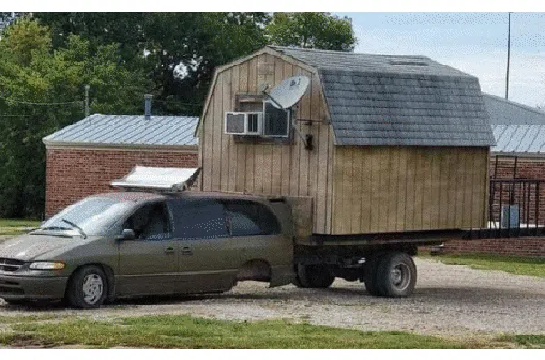 Kumpulan Foto Modifikasi Mobil yang Nggak Biasa, Unik atau Aneh?