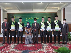 5 Santri Hafiz di Ponpes Sukoharjo Ini Dapat Hadiah Umrah Gratis