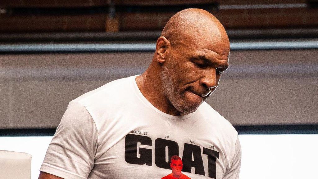 Mike Tyson Masih Kekar di Usia 55 Tahun, Jangan Macam-macam!