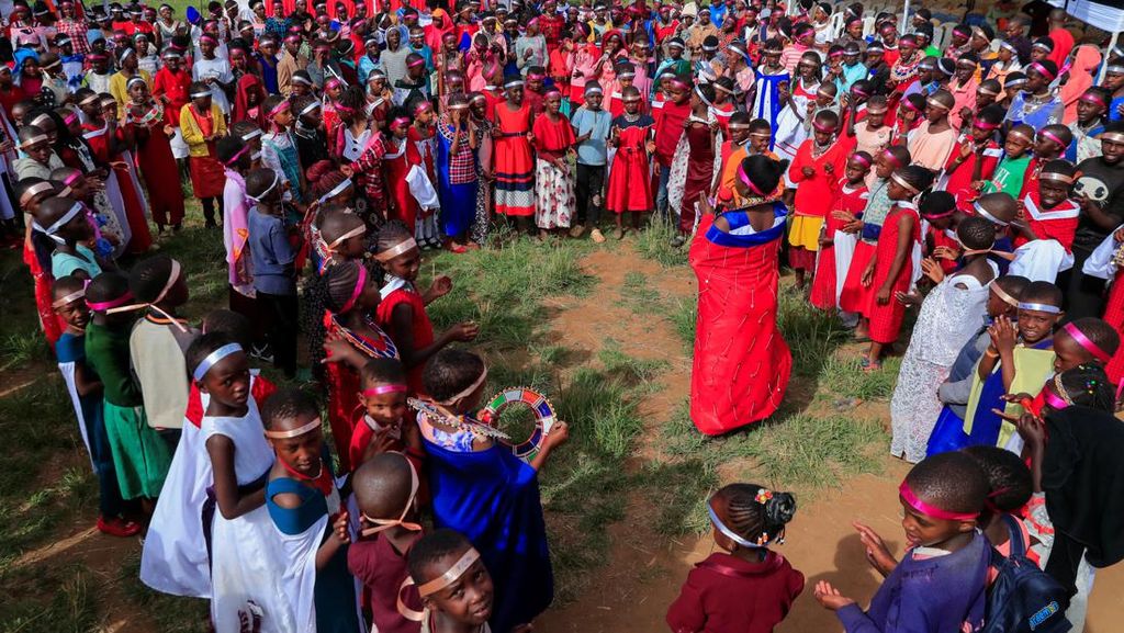 Kenya Larang Sunat Perempuan, Lihat Keramaian Ritual Penggantinya Kenya Larang Sunat Perempuan, Lihat Keramaian Ritual Penggantinya