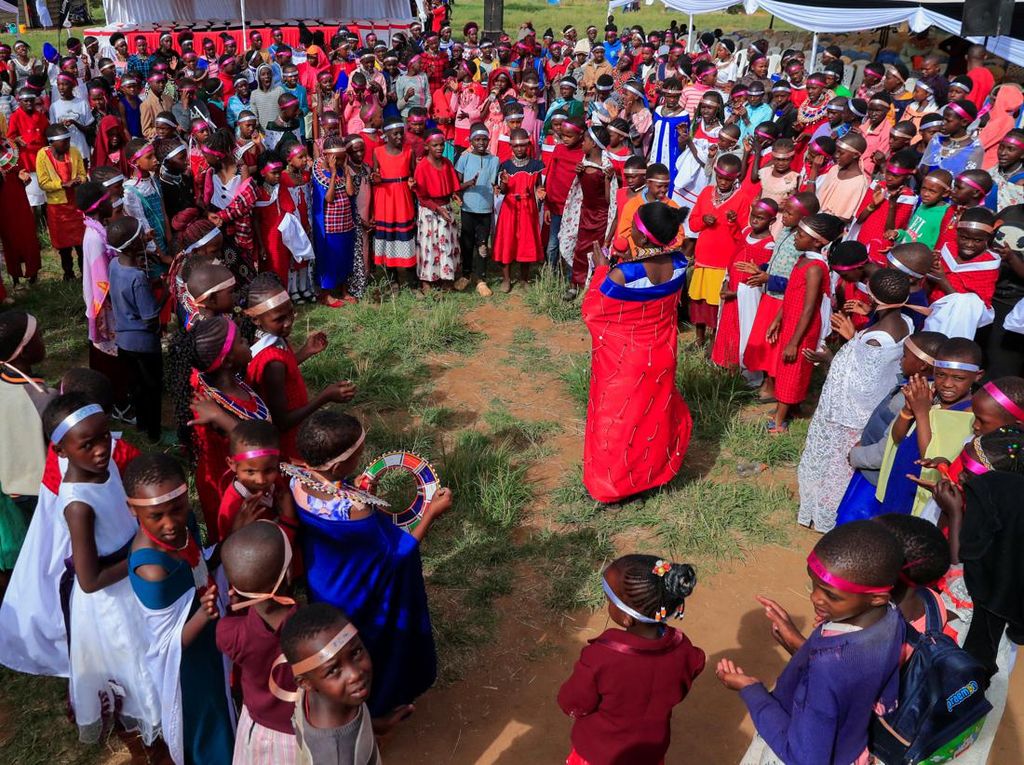 Kenya Larang Sunat Perempuan, Lihat Keramaian Ritual Penggantinya
