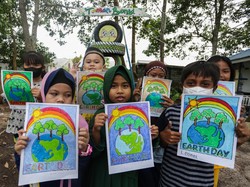 30 Ucapan Hari Bumi-Earth Day 2024 dalam Bahasa Inggris dan Artinya