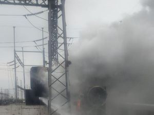 Kebakaran Gardu Listrik di Kalimalang Bekasi Padam, Penyebab Diselidiki Kebakaran Gardu Listrik di Kalimalang Bekasi Padam, Penyebab Diselidiki