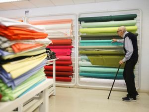 Pria Ini Pecahkan Rekor Dunia Bekerja 84 Tahun di Perusahaan yang Sama