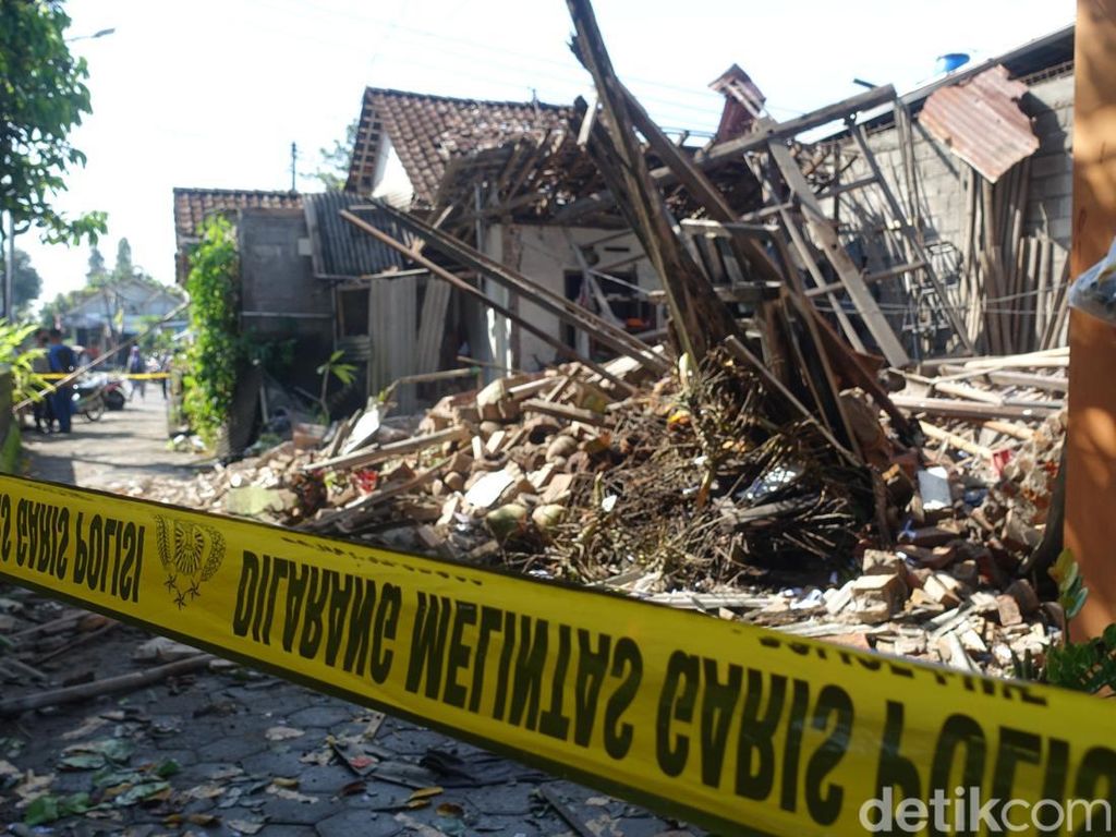 Video Ledakan Meluluhlantakkan Rumah Warga di Minomartani Sleman