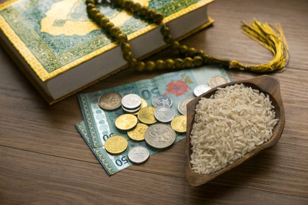Sedekah / foto : iStock Sedekah / foto : iStock