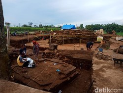 Ekskavasi Tahap 3 Situs Pandegong di Jombang Temukan Perwara dan Arca