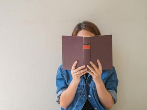 Orang Indonesia Lebih Suka Baca Novel Islami saat Ramadan