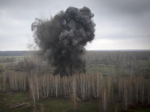 Detik-detik Ranjau di Sekitar Pabrik Baja Azovstal Diledakkan Rusia Detik-detik Ranjau di Sekitar Pabrik Baja Azovstal Diledakkan Rusia