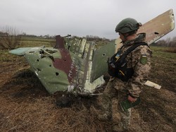 Inggris Hadiahkan Kendaraan Peluncur Rudal ke Ukraina