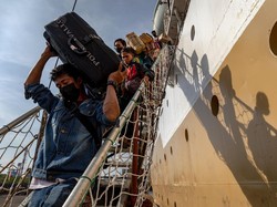 Kedatangan Penumpang di Pelabuhan Semarang Melonjak 200 Persen