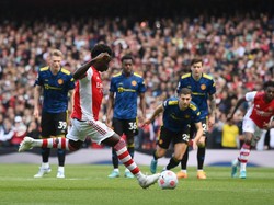 Pertahanan MU Dikritik Legenda Arsenal