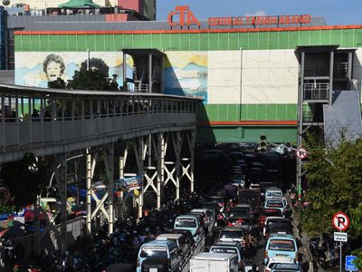 Penampakan Macet di Kawasan Pasar Tanah Abang Tadi Sore