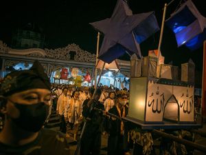 Dua Kirab Malam Selikuran Bakal Bersaing di Keraton Solo  Hari Ini