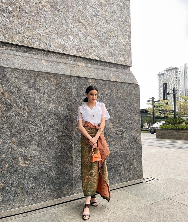 Padupadan rok lilit/Foto: Instagram.com/ Padupadan rok lilit