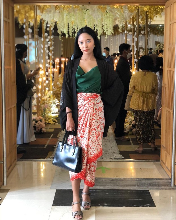 Padupadan rok lilit/Foto: Instagram.com/ Padupadan rok lilit