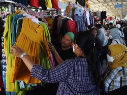 Cerita Pedagang Tanah Abang Raup Untung hingga 100 Persen Jelang Lebaran