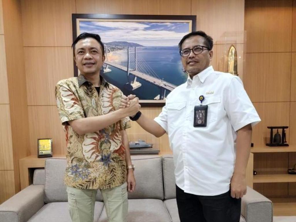 Didemo soal Hoaks Dana Hibah, Wabup Blitar: Sudah Tidak Relevan Lagi Didemo soal Hoaks Dana Hibah, Wabup Blitar: Sudah Tidak Relevan Lagi