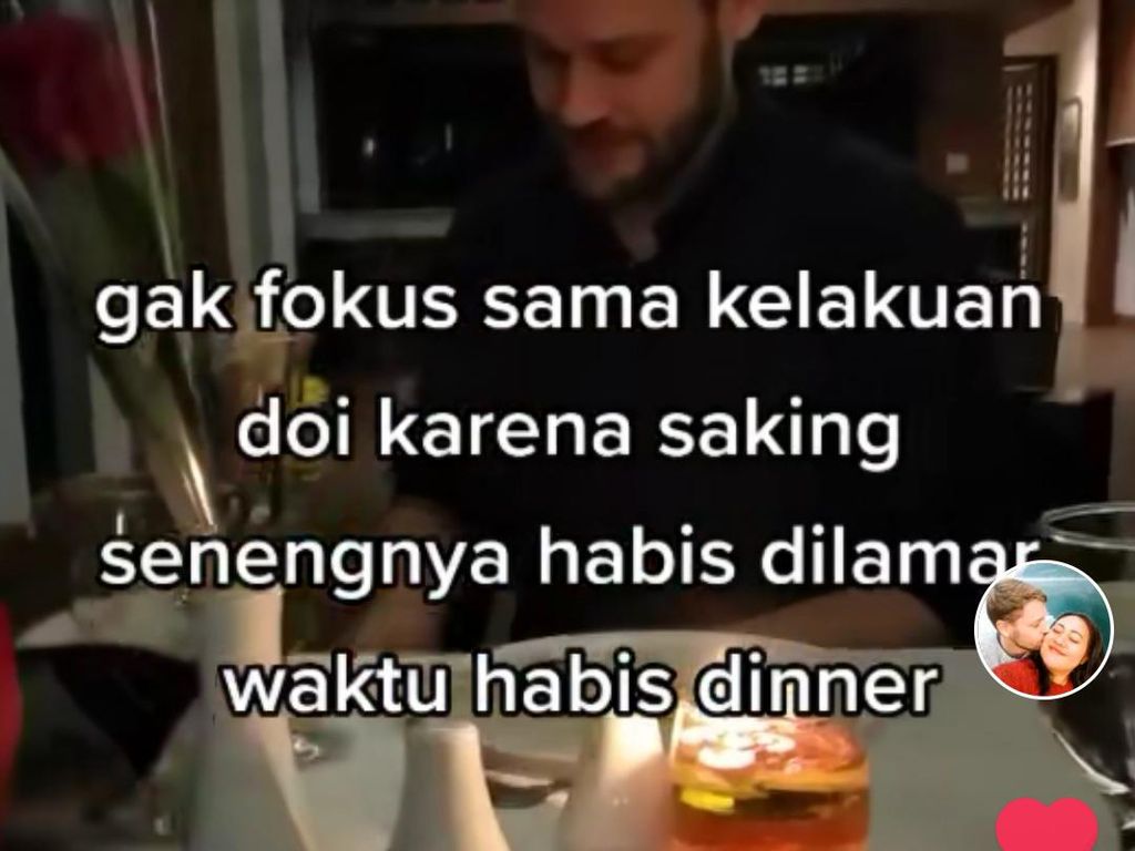 Senang Lamarannya Diterima, Pria Ini Beri Tip Rp 2 Juta ke Pelayan Resto! Senang Lamarannya Diterima, Pria Ini Beri Tip Rp 2 Juta ke Pelayan Resto!