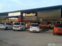 Video Rest Area Fungsional 338 A Tol Pekalongan Ramai Pemudik