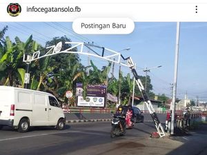Diterjang Kendaraan Berat, Portal Underpass Makamhaji Rusak Lagi Diterjang Kendaraan Berat, Portal Underpass Makamhaji Rusak Lagi