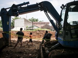 BPCB Jateng Siapkan Tim Usut Kasus Benteng Kartasura Dijebol Ekskavator BPCB Jateng Siapkan Tim Usut Kasus Benteng Kartasura Dijebol Ekskavator