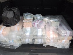 Penyidikan Dihentikan, Uang Baru Rp 3,7 M Dikembalikan ke Pemilik