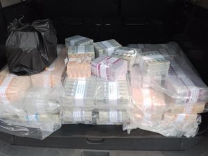 Penyidikan Dihentikan, Uang Baru Rp 3,7 M Dikembalikan ke Pemilik Penyidikan Dihentikan, Uang Baru Rp 3,7 M Dikembalikan ke Pemilik