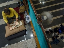 Niat, Tata Cara, Waktu Iktikaf dan Doa Malam Lailatul Qadar