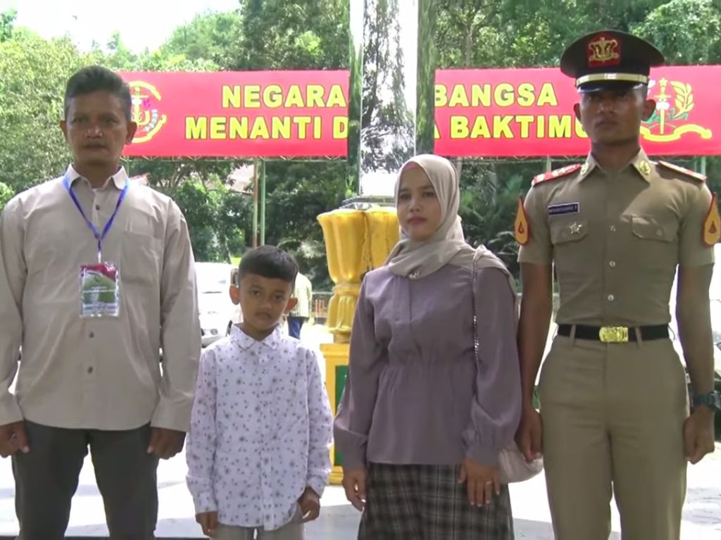 Kisah Anak Driver Ojol Sukses Masuk Akmil TNI, Sempat Gagal dan Dicemooh Kisah Anak Driver Ojol Sukses Masuk Akmil TNI, Sempat Gagal dan Dicemooh