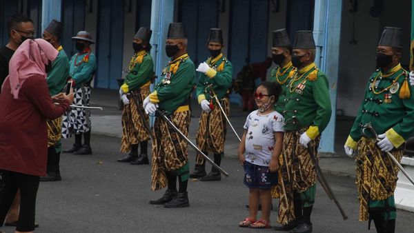 Atraksi Hiburan Prajurit Keraton Solo Sedot Wisatawan