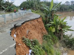 Lapor Ketua! Jalur Padang Lamo di Tebo Belum Diperbaiki