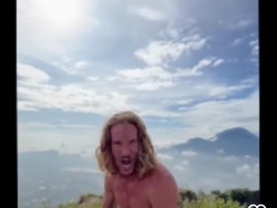 Turis Bule yang Bikin Video Tari Telanjang di Gunung Batur Dicari Imigrasi