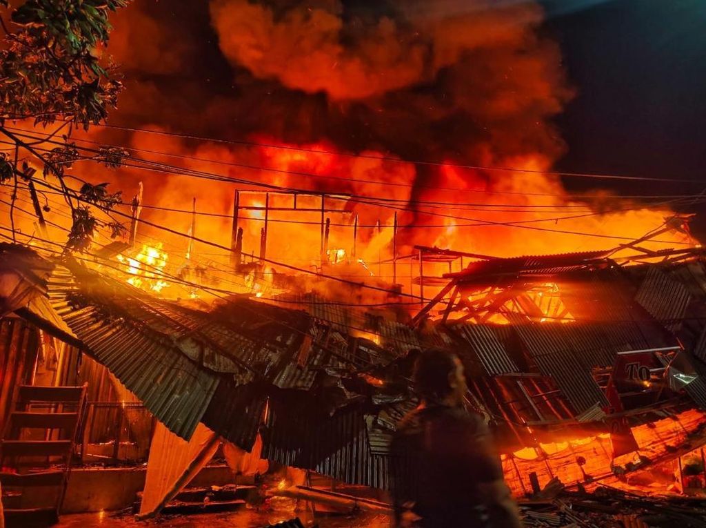 8 Fakta Pasar Gembrong Hangus Terbakar Gegara Korsleting Rumah Warga