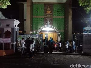 Makam Gus Dur Dibuka Lagi untuk Peziarah, Catat Jam Berkunjungnya