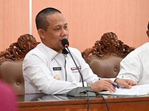 Bupati Kebumen Teken Pencairan THR & Gaji ke-13 untuk ASN dan BLUD