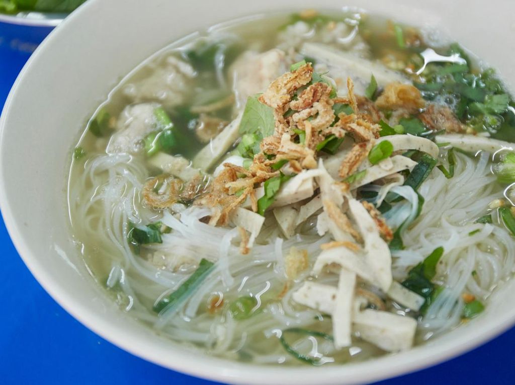 Resep Bihun Kuah Telur Dadar yang Cocok Buat Hangatkan Badan Saat Sahur Resep Bihun Kuah Telur Dadar yang Cocok Buat Hangatkan Badan Saat Sahur