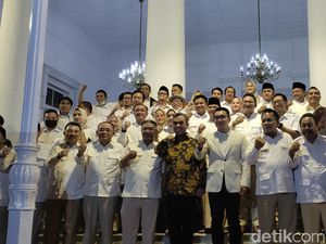 Respons Ridwan Kamil Usai Berpeluang Dipinang Gerindra Kembali di 2024 Respons Ridwan Kamil Usai Berpeluang Dipinang Gerindra Kembali di 2024
