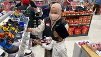 Senangnya Anak Yatim Belanja Kebutuhan Lebaran