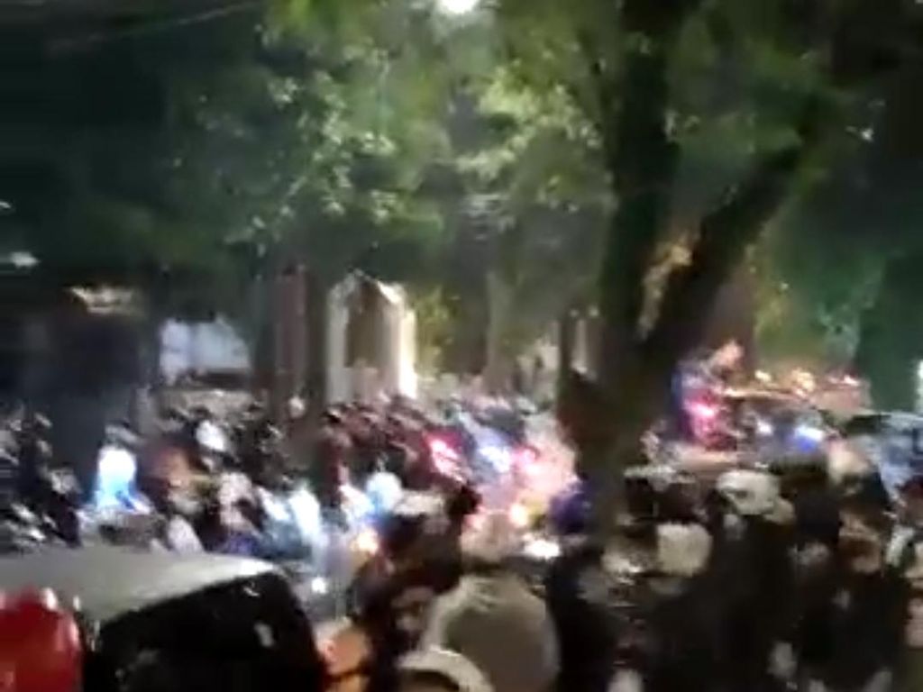 Polisi Ungkap Detik-detik Anggota XTC Keroyok Bikers di Bandung