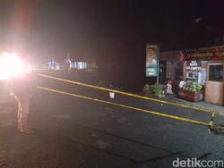 2 Warung di Hutan Pinus Cigendel Sumedang Ambles Akibat Longsor