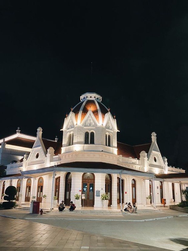 salah satu spot hidden gem di pusat kota surabaya