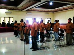 Sadar! 25 Anggota NII Gantian Ikrar Sumpah Setia NKRI di Denpasar