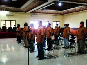 Sadar! 25 Anggota NII Gantian Ikrar Sumpah Setia NKRI di Denpasar Sadar! 25 Anggota NII Gantian Ikrar Sumpah Setia NKRI di Denpasar