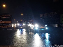 Arus Lalin di Nagreg Bandung Mulai Ramai Pemudik Malam Ini