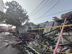 Duka Selebriti Indonesia Usai Pasar Gembrong Kebakaran