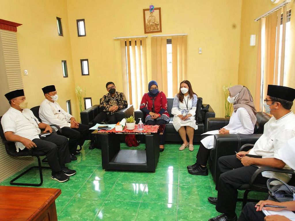 KPK Tunjuk Dua Desa di Banyuwangi Kandidat Percontohan Desa Antikorupsi KPK Tunjuk Dua Desa di Banyuwangi Kandidat Percontohan Desa Antikorupsi