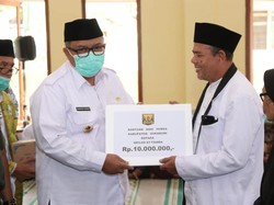 Bupati Sukabumi Ajak Masyarakat Beli Produk Lokal buat Pulihkan Ekonomi