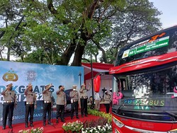 Polda Metro Lepas 13 Bus Mudik Gratis Tujuan Jateng hingga Jatim